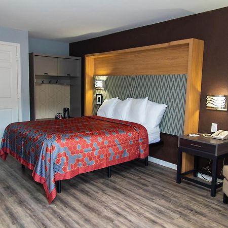 Columbus Inn And Suites Exteriér fotografie