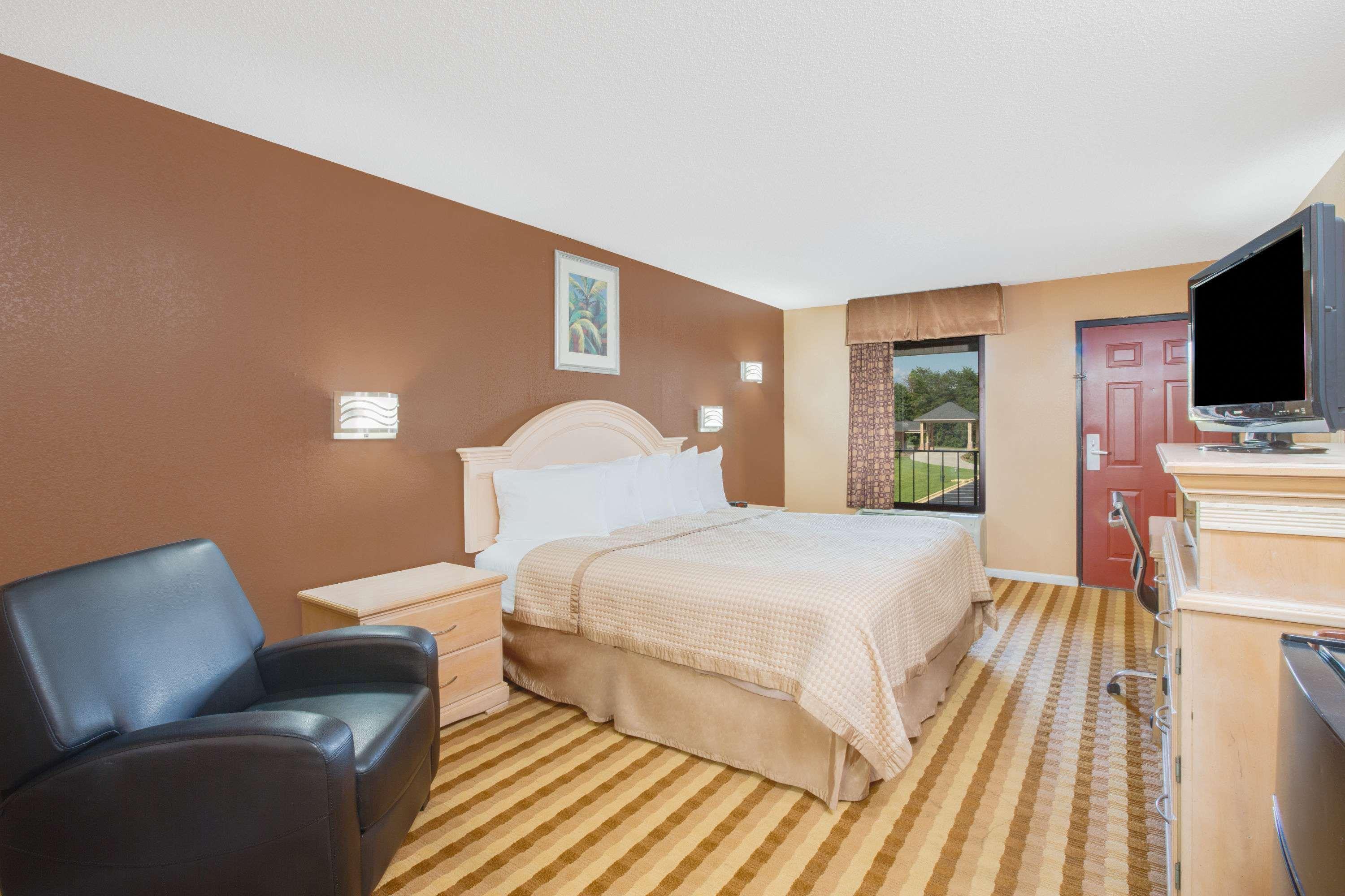 Columbus Inn And Suites Exteriér fotografie