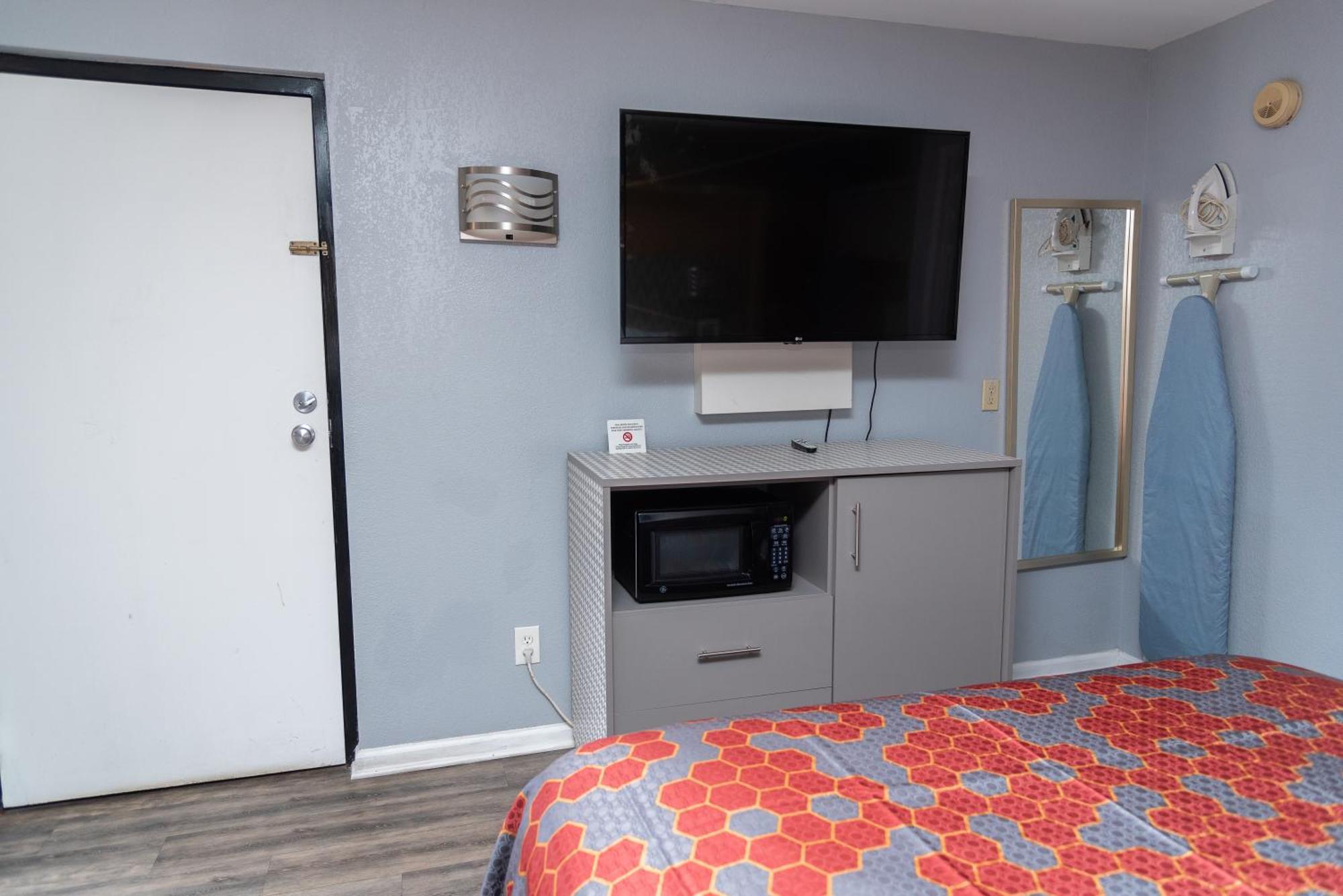 Columbus Inn And Suites Exteriér fotografie
