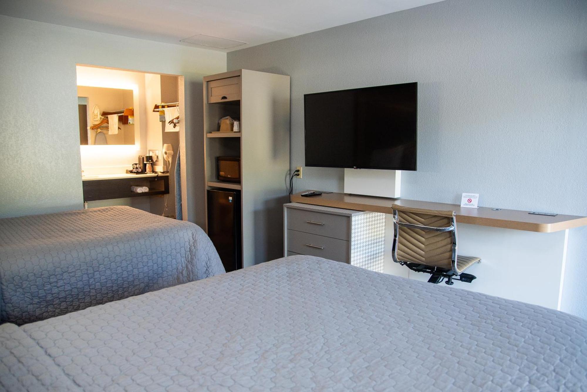 Columbus Inn And Suites Exteriér fotografie