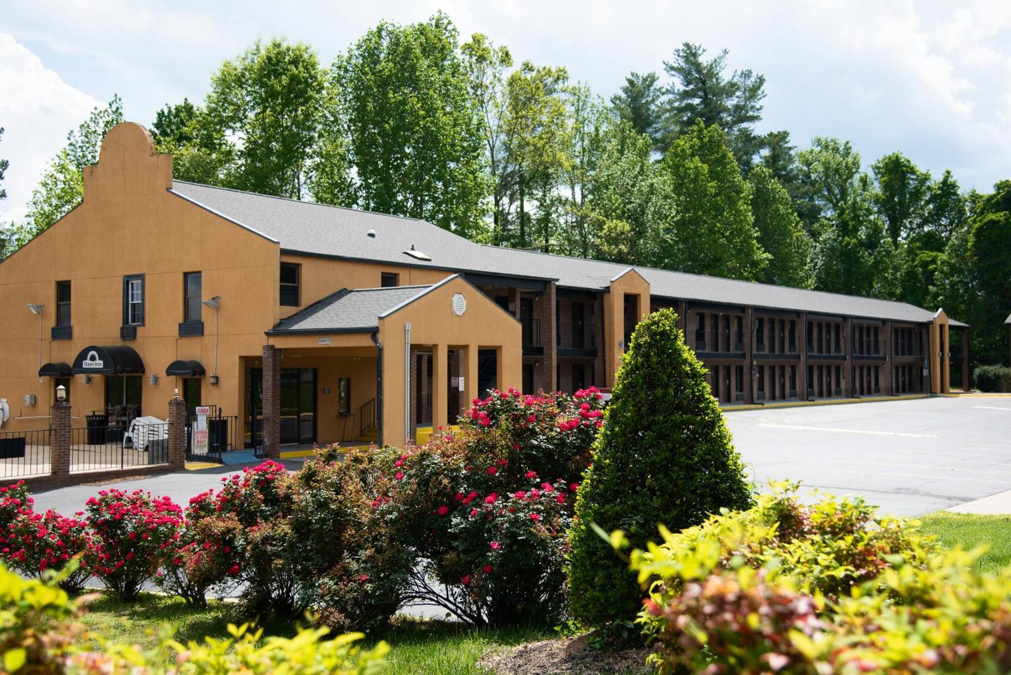 Columbus Inn And Suites Exteriér fotografie