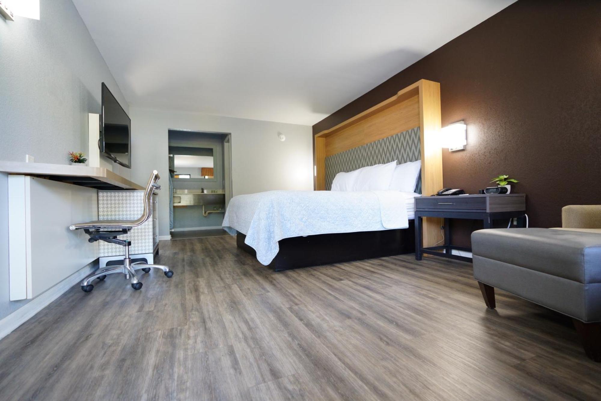Columbus Inn And Suites Exteriér fotografie