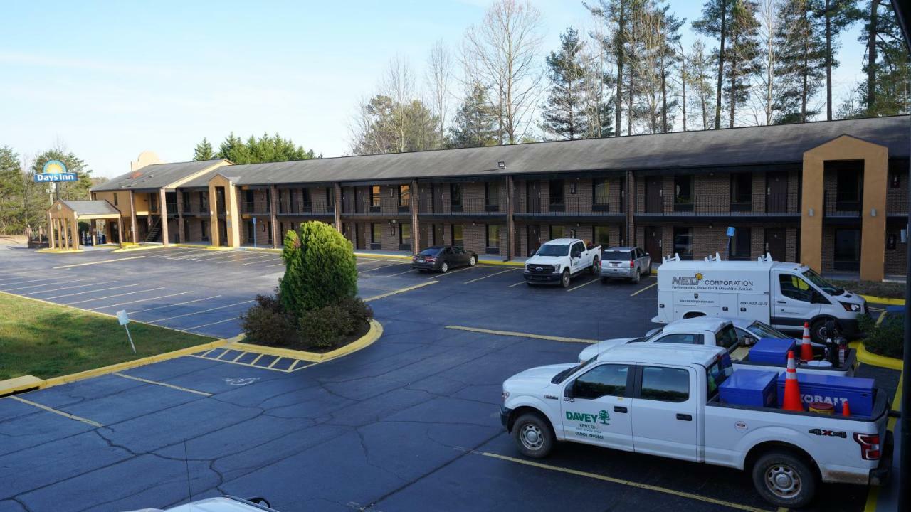 Columbus Inn And Suites Exteriér fotografie